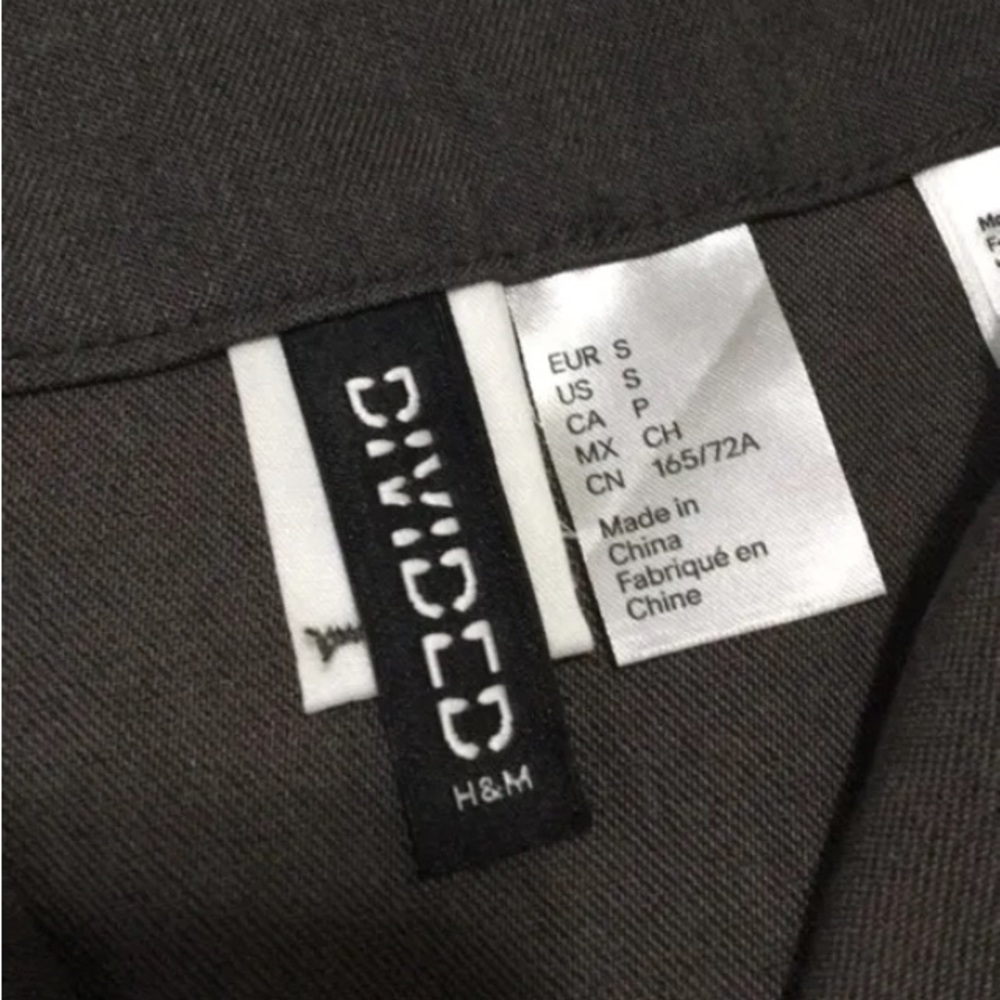 Divided by H&M mini skirt - Picture 2 of 8